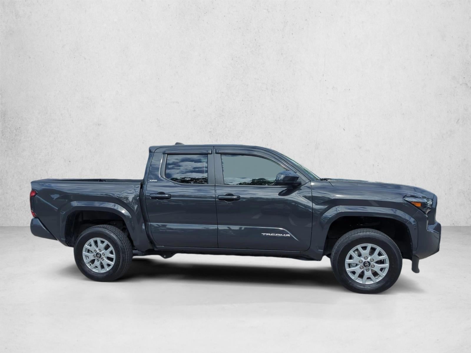 2025 Toyota Tacoma 2WD 2WD SR5 Double Cab 5' Bed AT (SE)