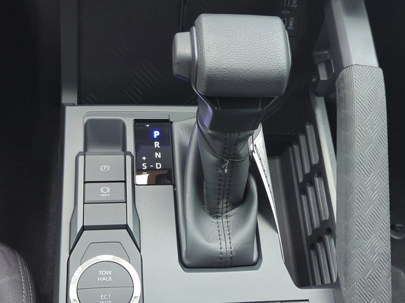 2024 Toyota Tacoma 2WD 2WD SR5 Double Cab 5' Bed AT (Natl)