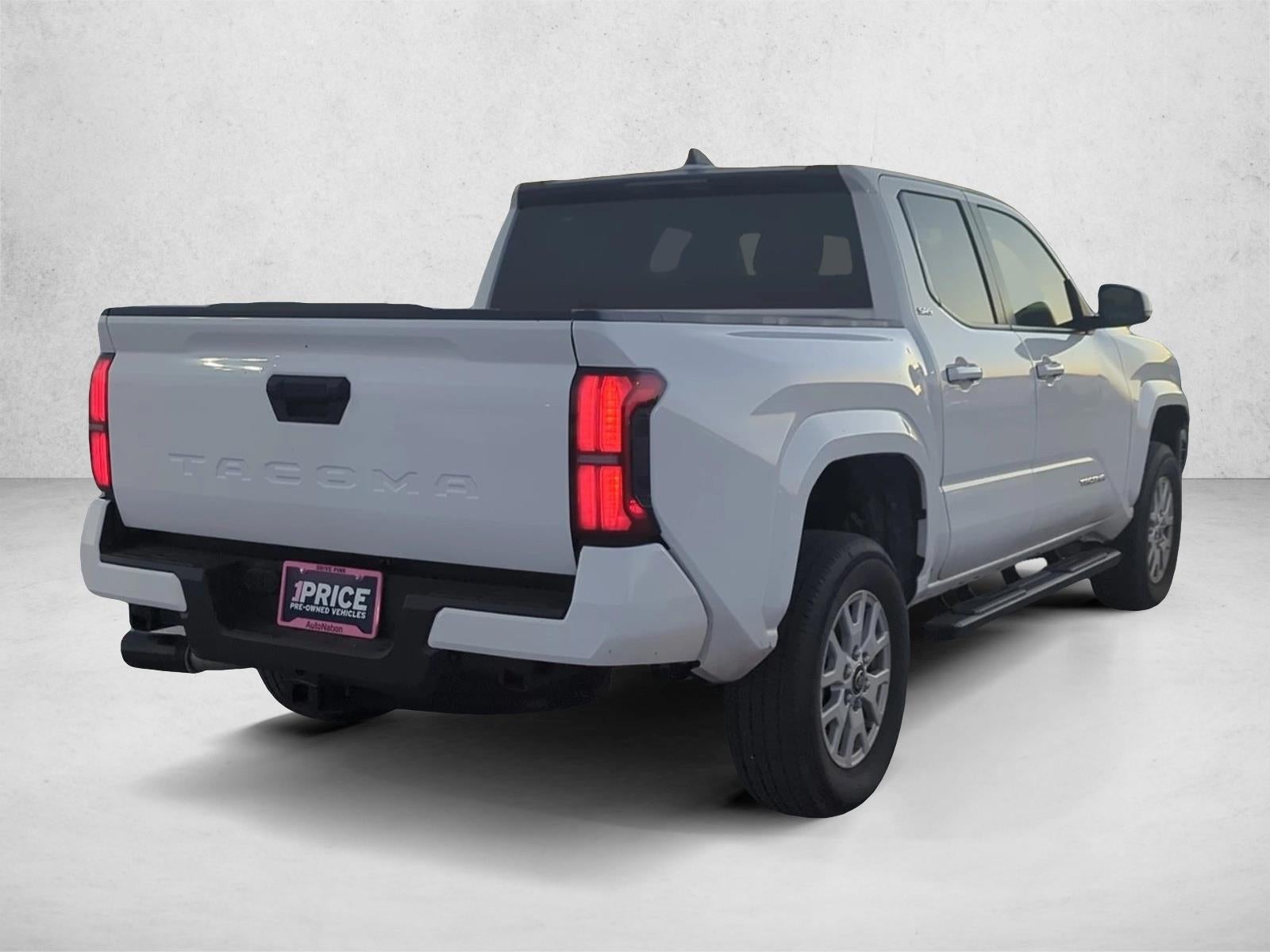 2025 Toyota Tacoma 2WD 2WD SR5 Double Cab 5' Bed AT (SE)