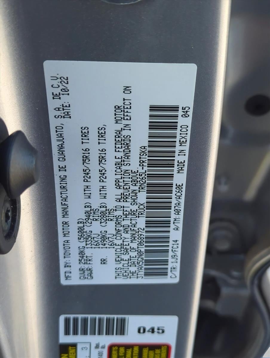 2023 Toyota Tacoma 2WD 2WD SR5 Double Cab 5' Bed I4 AT (Natl)