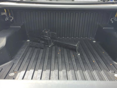 2023 Toyota Tacoma 2WD 2WD SR5 Double Cab 5' Bed I4 AT (SE)
