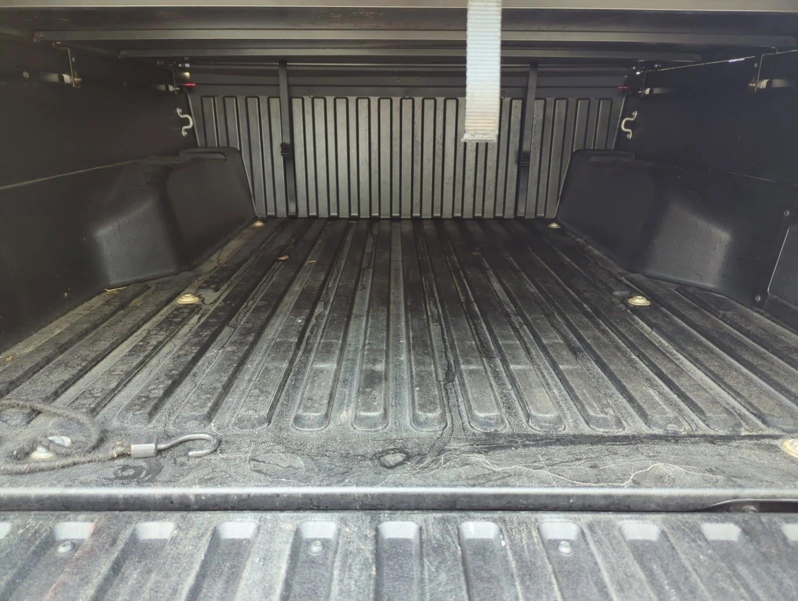 2021 Toyota Tacoma 2WD 2WD SR5 Double Cab 5' Bed V6 AT (GS)