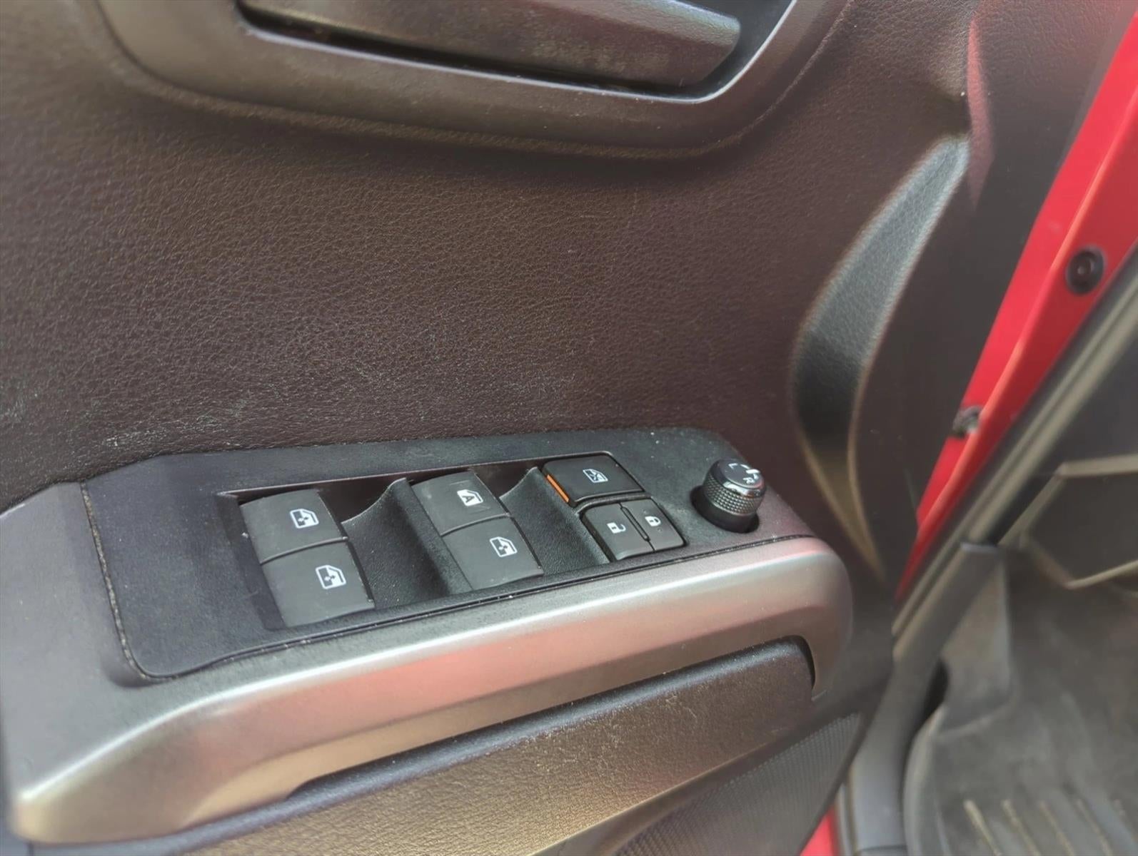 2021 Toyota Tacoma 2WD 2WD SR5 Double Cab 5' Bed V6 AT (GS)