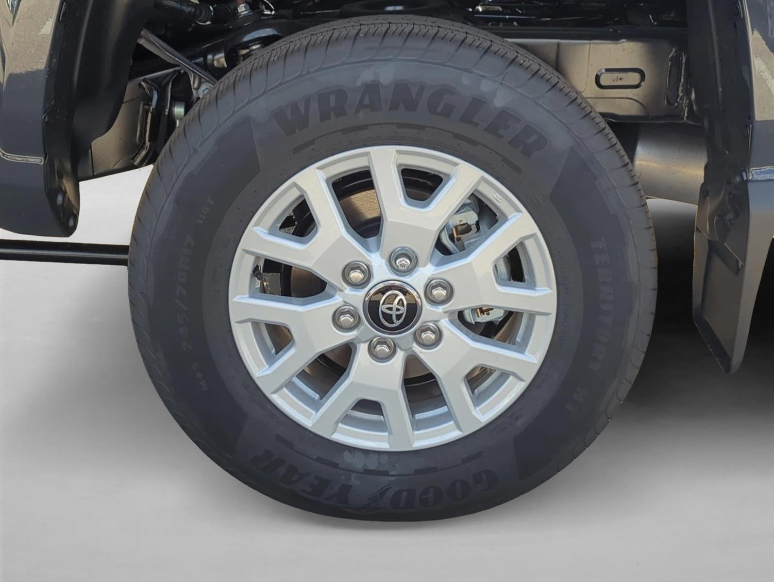 2025 Toyota Tacoma 2WD 2WD SR5 Double Cab 5' Bed AT (SE)