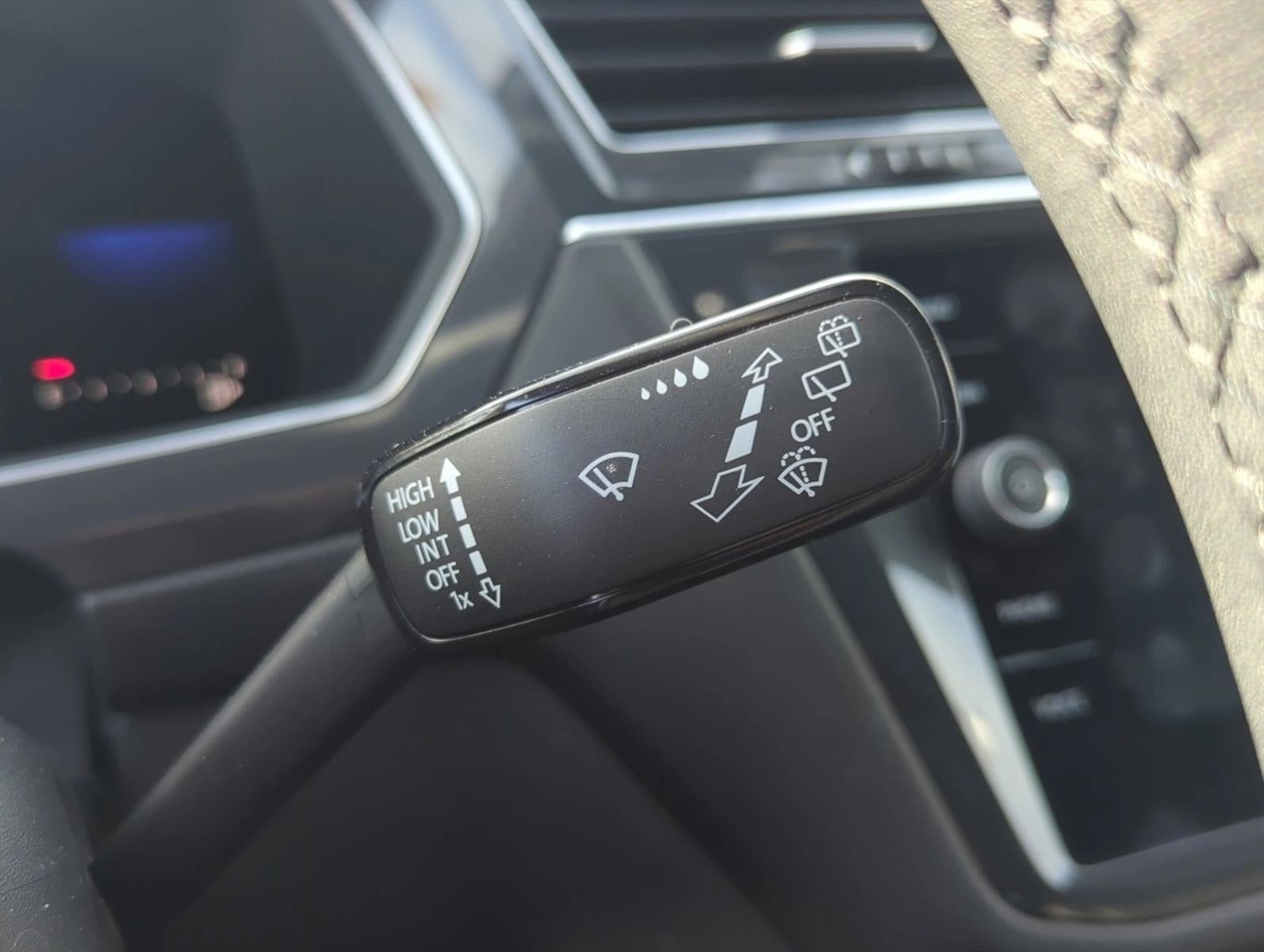 2022 Volkswagen Tiguan 2.0T SE R-Line Black FWD