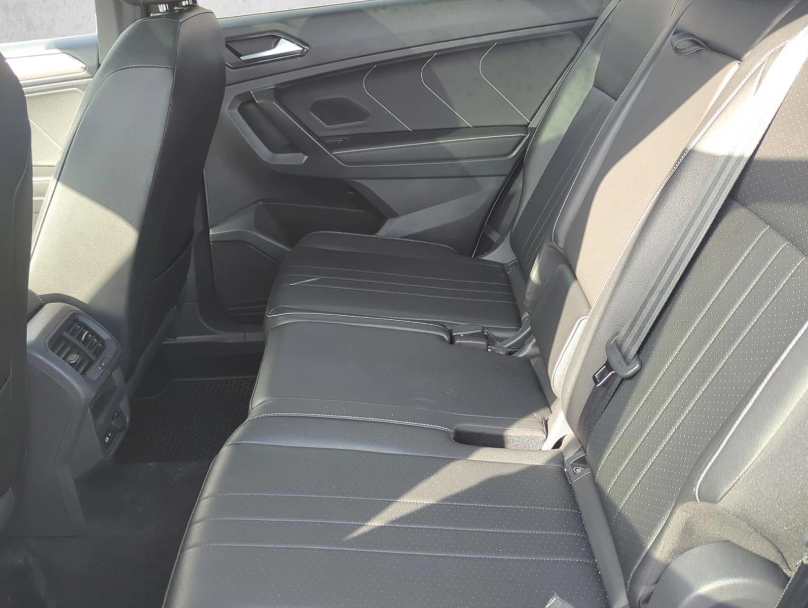 2022 Volkswagen Tiguan 2.0T SE R-Line Black FWD