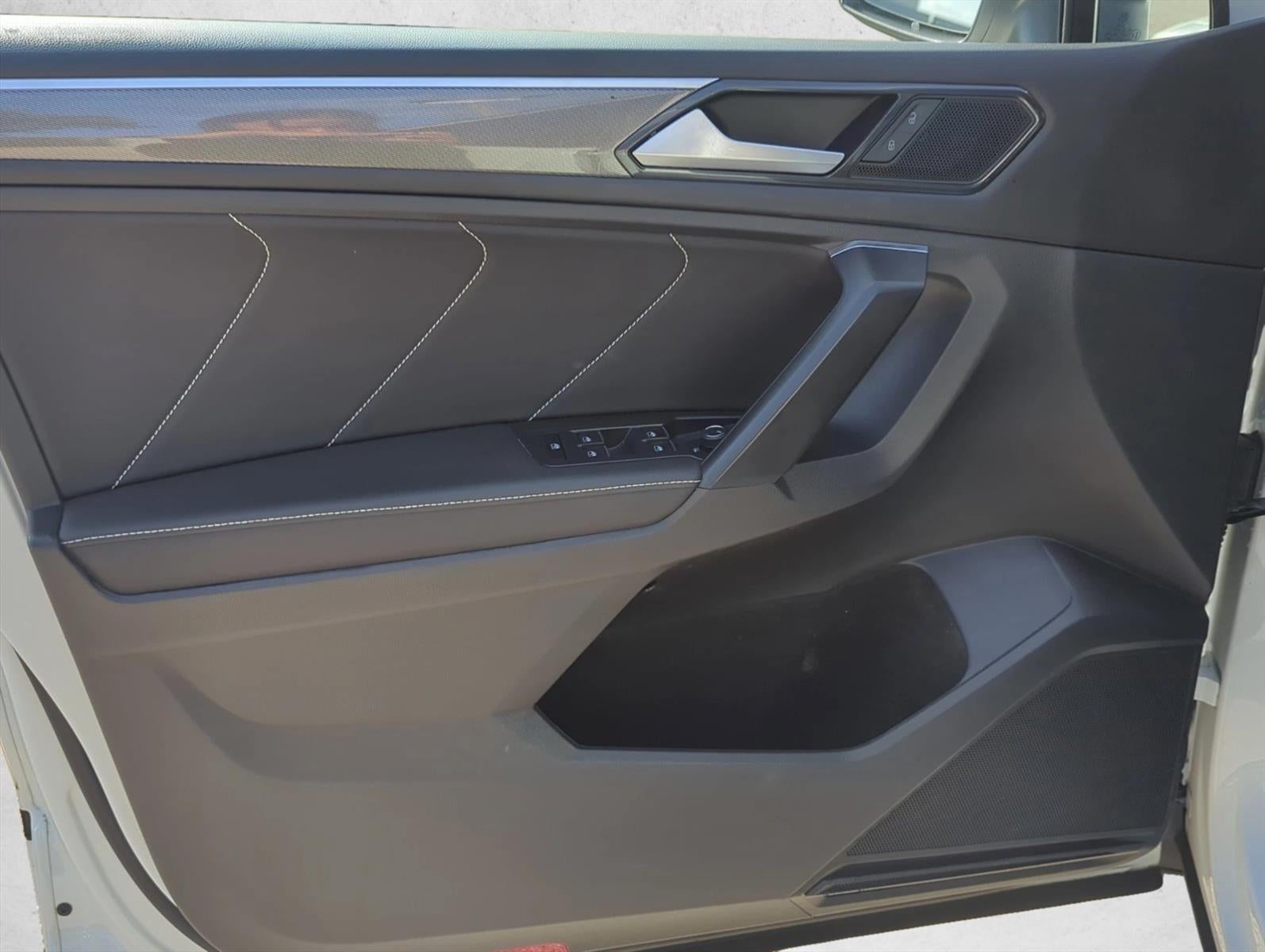 2022 Volkswagen Tiguan 2.0T SE R-Line Black FWD