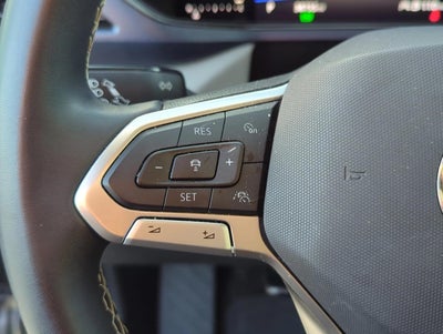 2023 Volkswagen Taos SE FWD