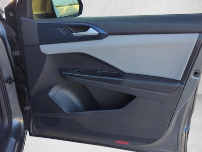 2023 Volkswagen Taos SE FWD