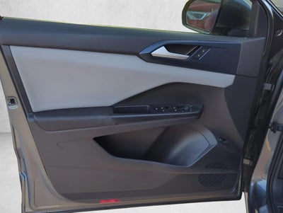 2023 Volkswagen Taos SE FWD