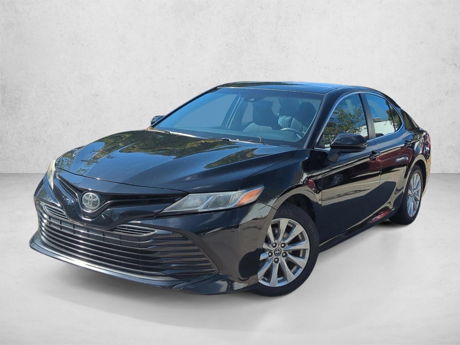 2018 Toyota Camry LE Auto (SE)