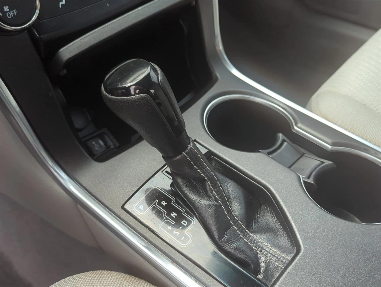 2017 Toyota Camry LE Auto (SE)