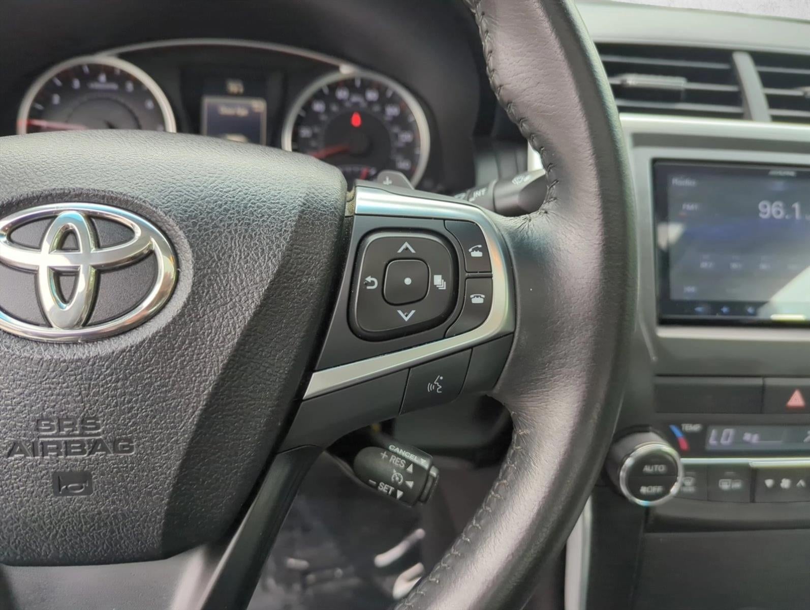 2015 Toyota Camry 4dr Sdn I4 Auto XSE (Natl)