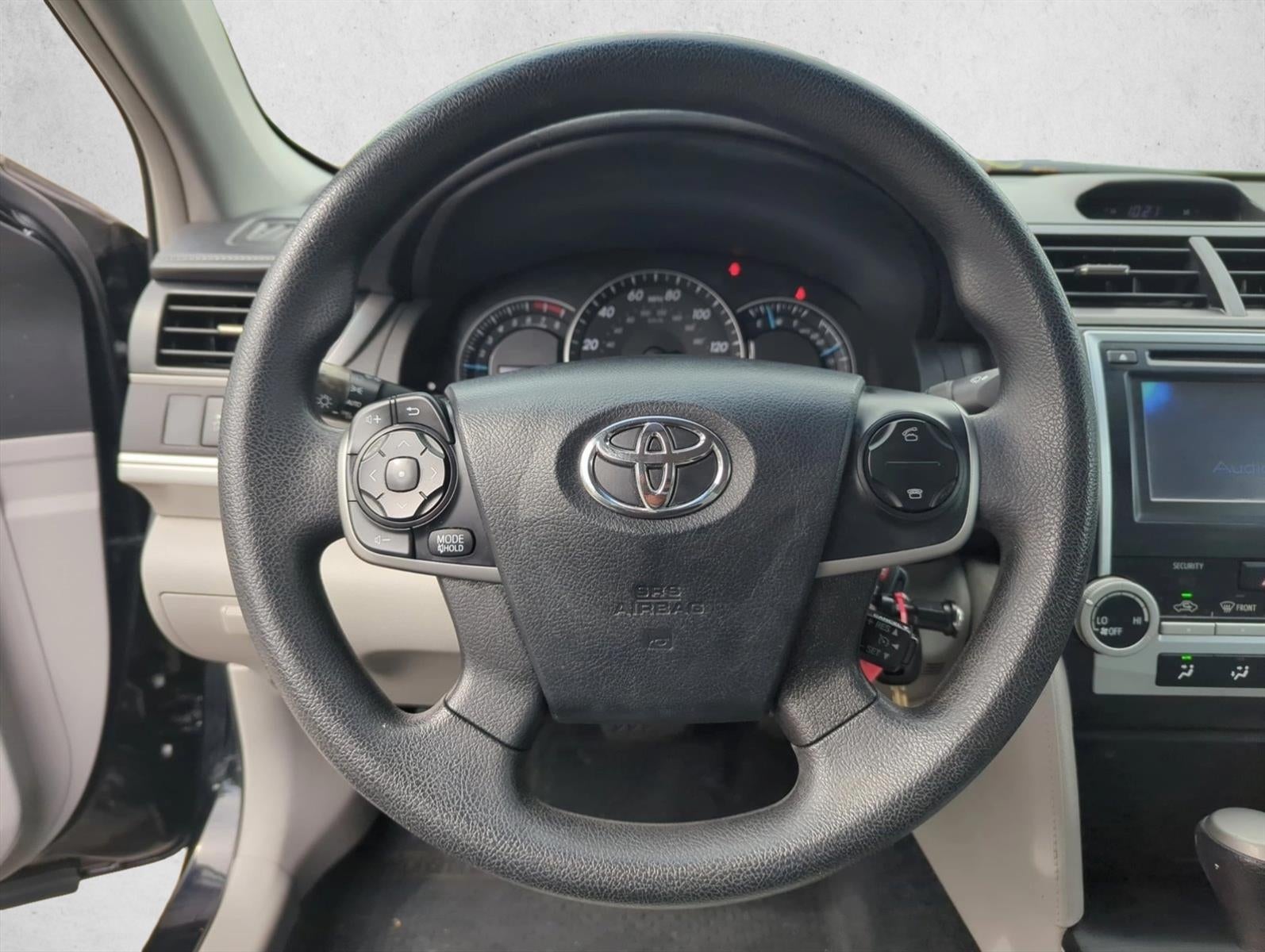 2013 Toyota Camry 4dr Sdn I4 Auto LE (Natl)