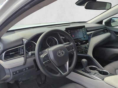 2022 Toyota Camry LE Auto (SE)