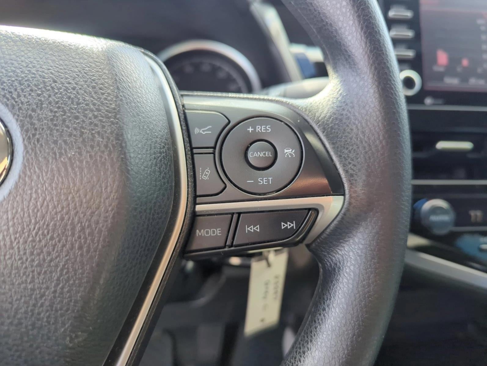 2022 Toyota Camry LE Auto (SE)