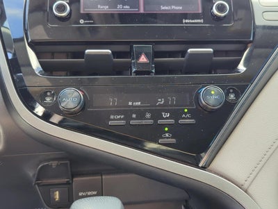 2022 Toyota Camry LE Auto (SE)