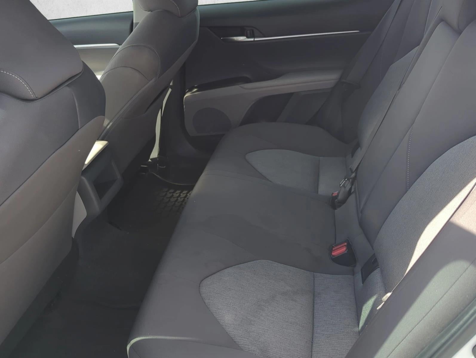 2022 Toyota Camry LE Auto (SE)