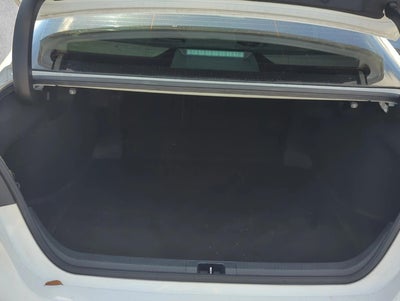 2022 Toyota Camry LE Auto (SE)