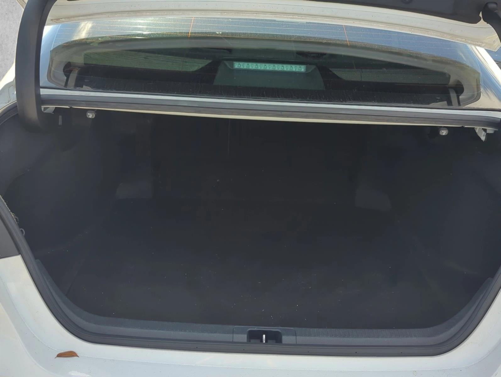 2022 Toyota Camry LE Auto (SE)