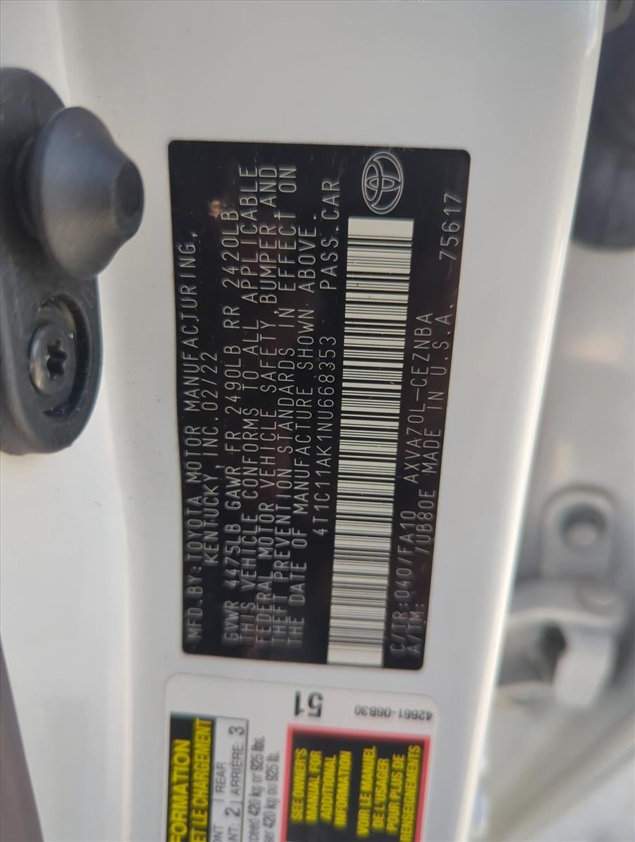 2022 Toyota Camry LE Auto (SE)