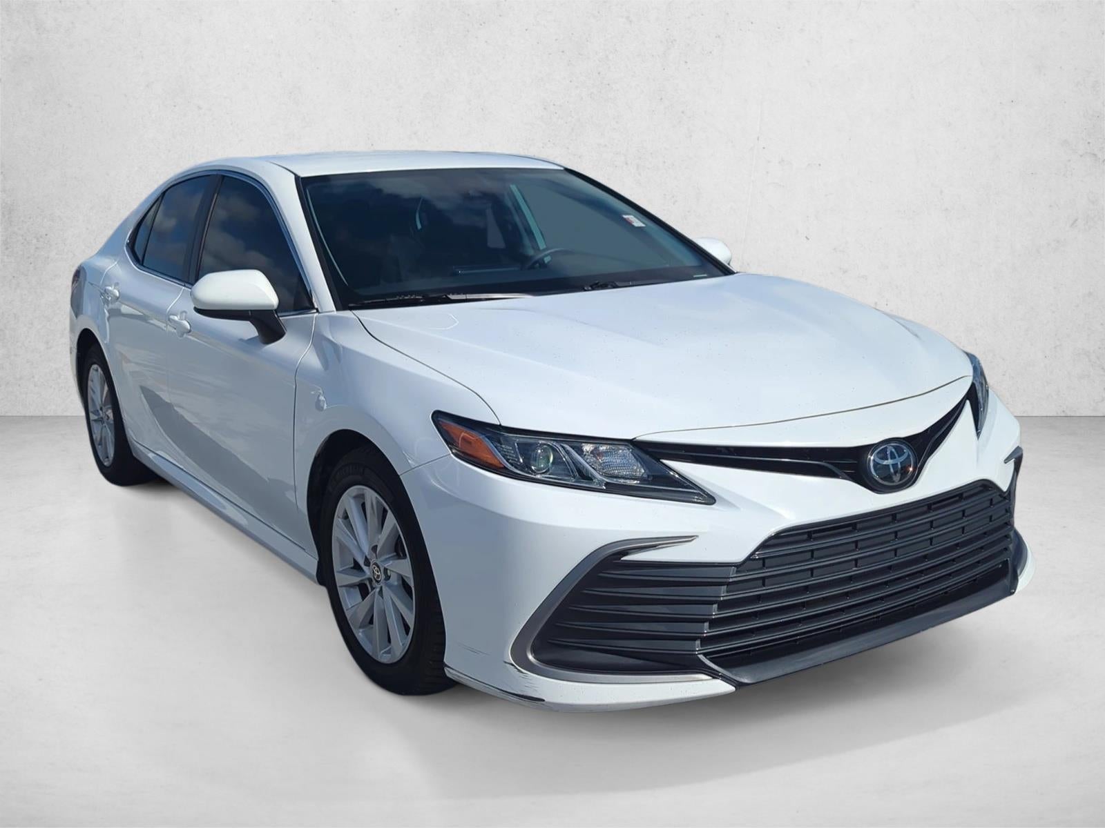 2022 Toyota Camry LE Auto (SE)