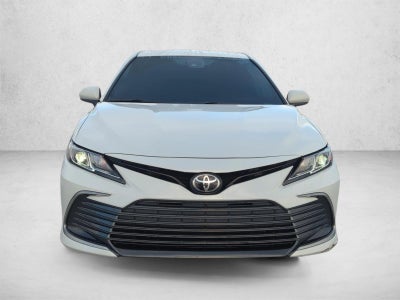 2023 Toyota Camry LE Auto (SE)