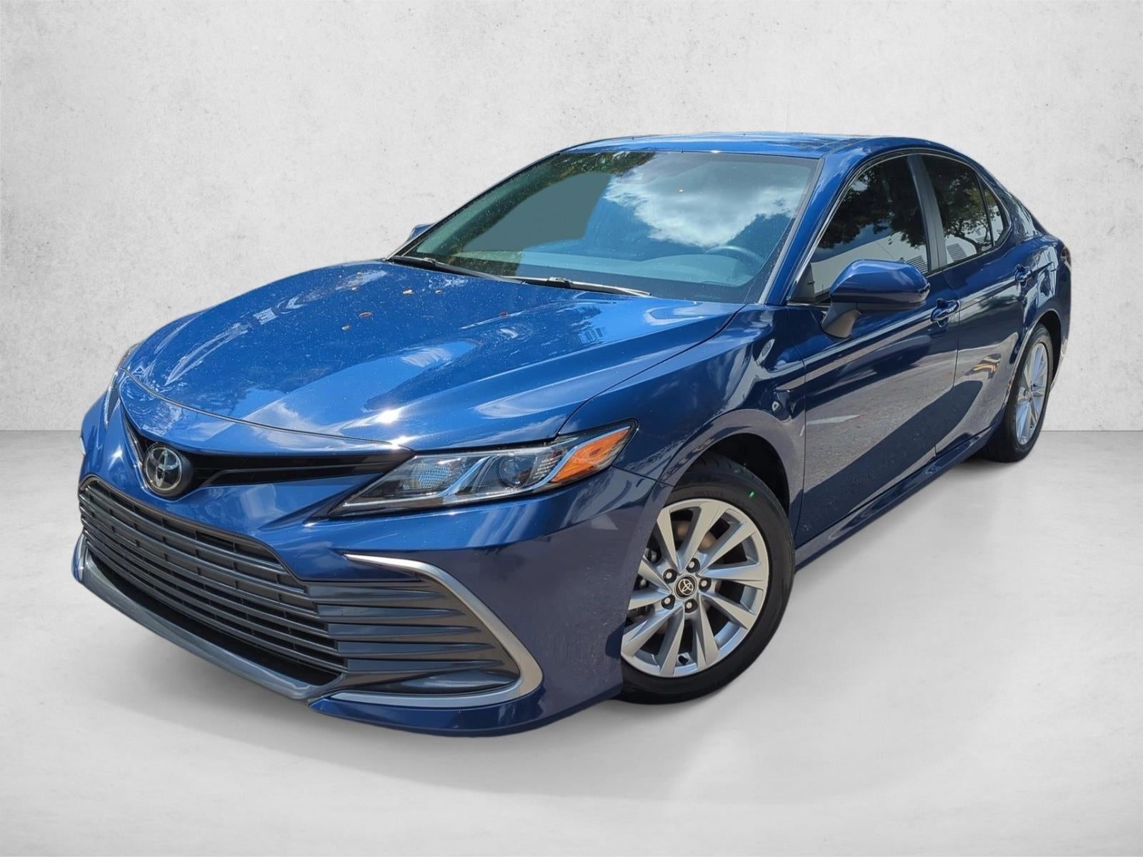 2024 Toyota Camry LE Auto (SE)