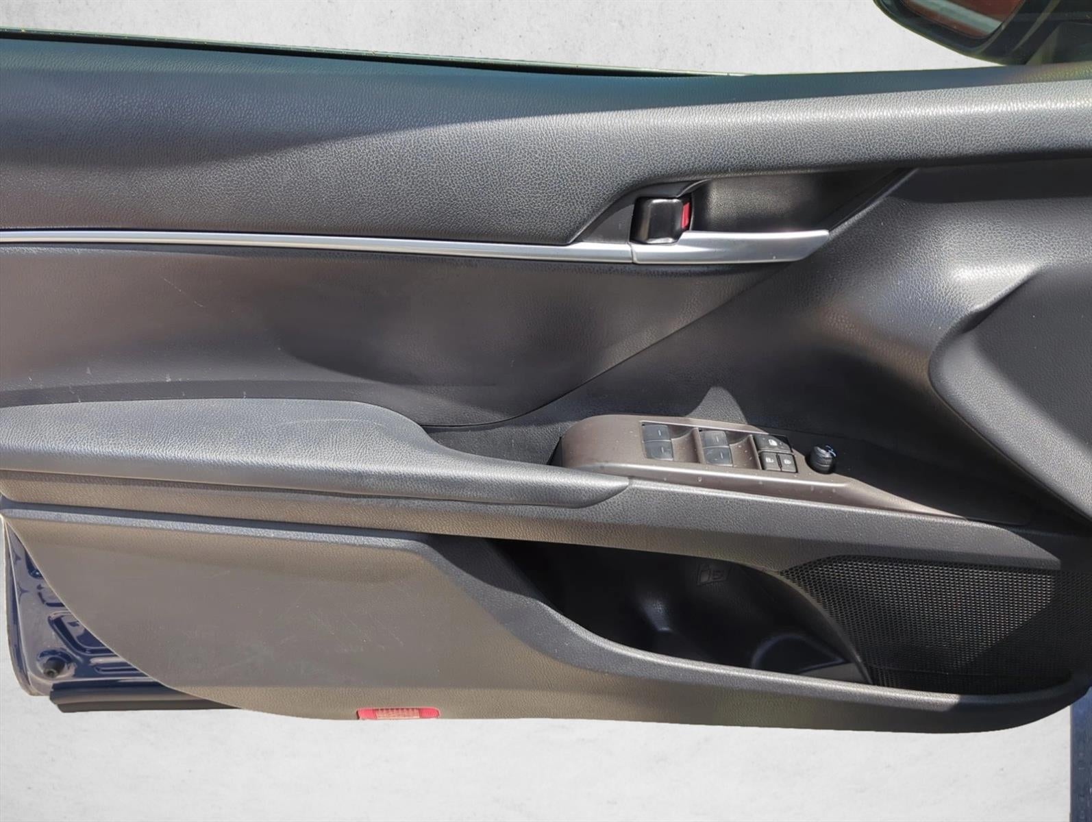 2024 Toyota Camry LE Auto (SE)