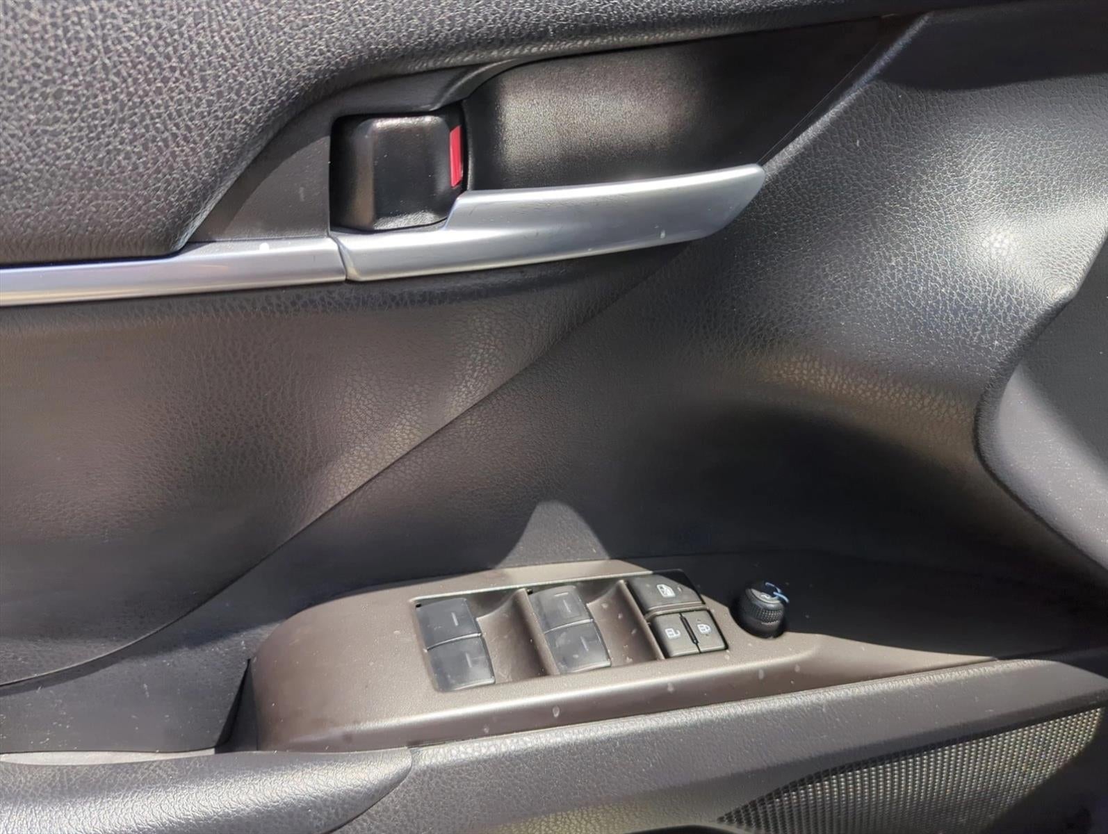 2024 Toyota Camry LE Auto (SE)