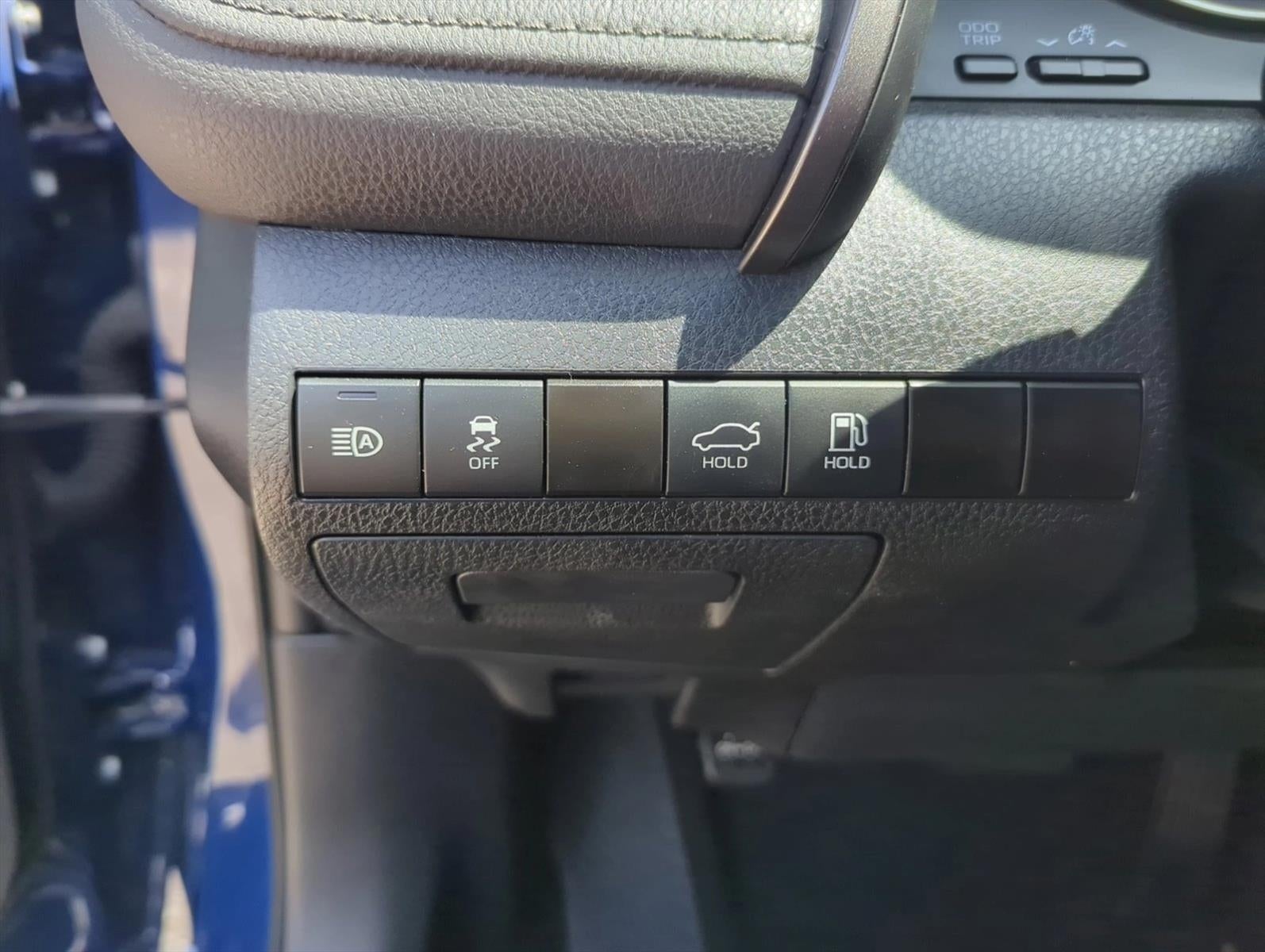 2024 Toyota Camry LE Auto (SE)