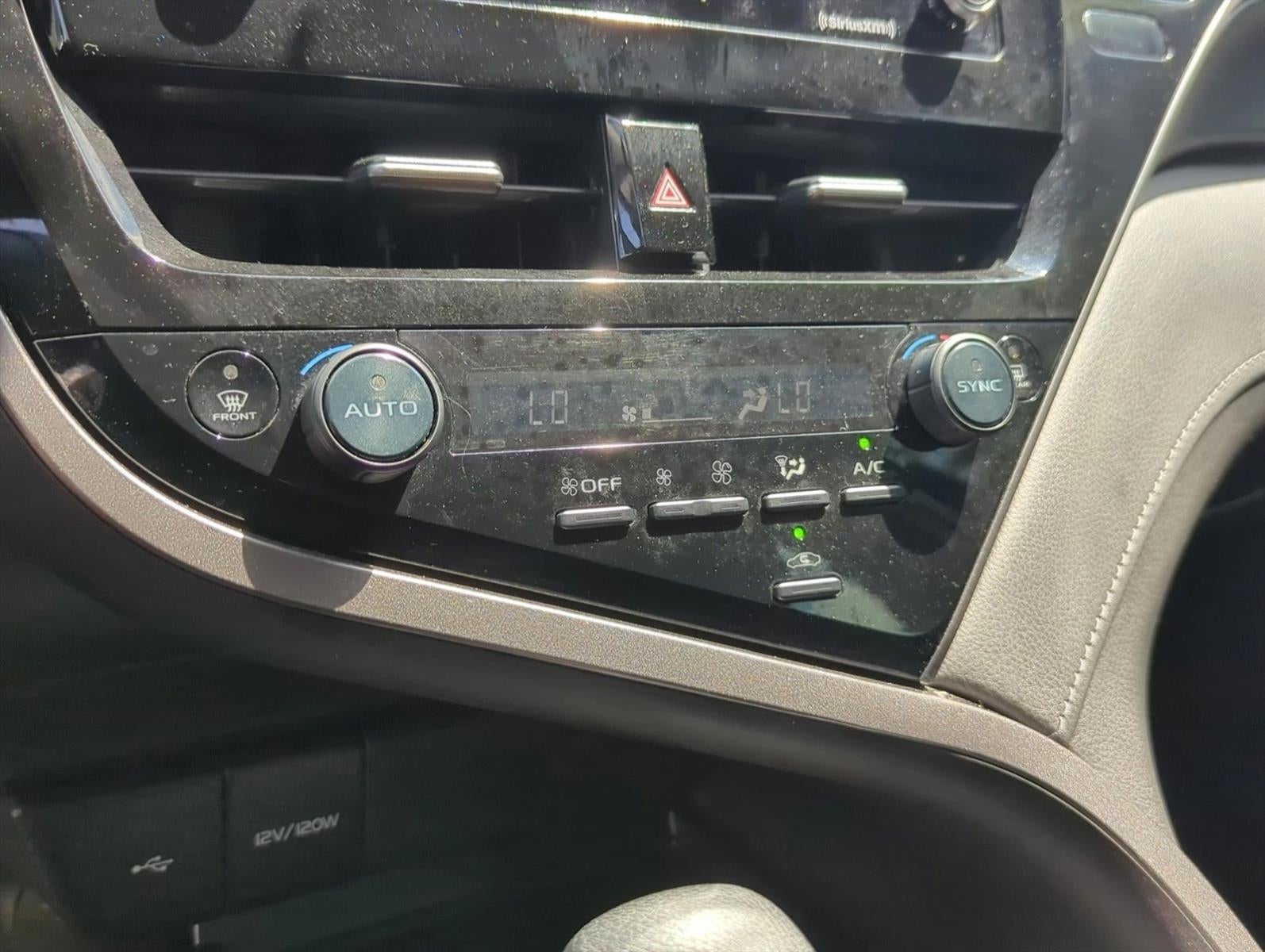 2024 Toyota Camry LE Auto (SE)