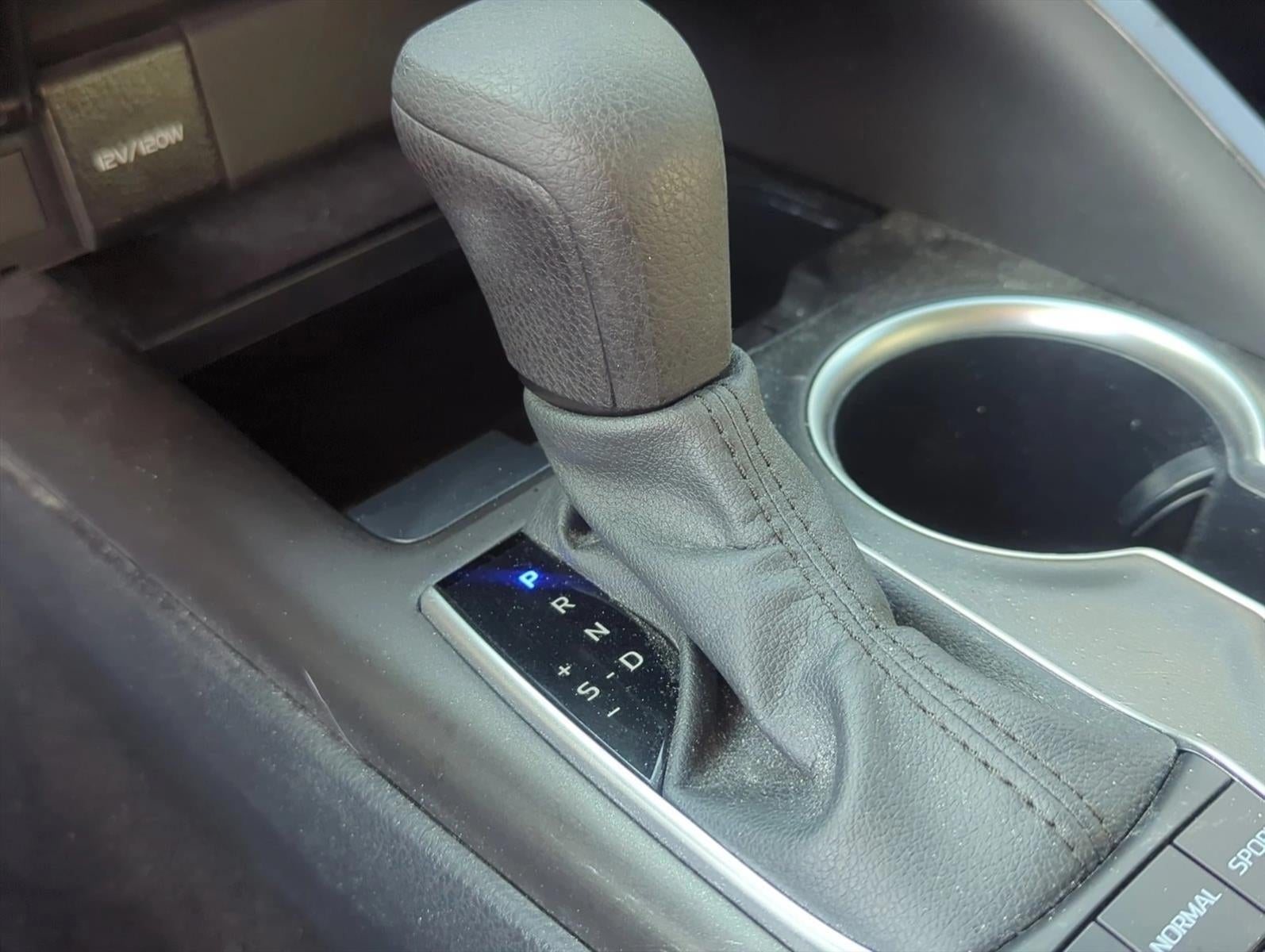 2023 Toyota Camry LE Auto (SE)