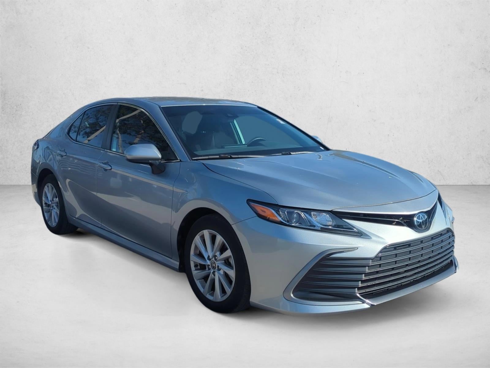2023 Toyota Camry LE Auto (SE)