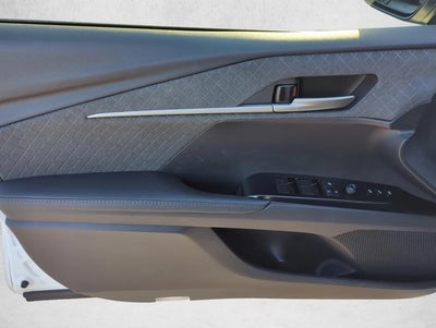 2025 Toyota Camry XLE (SE)