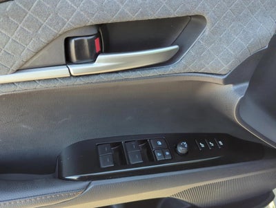 2025 Toyota Camry XLE (SE)