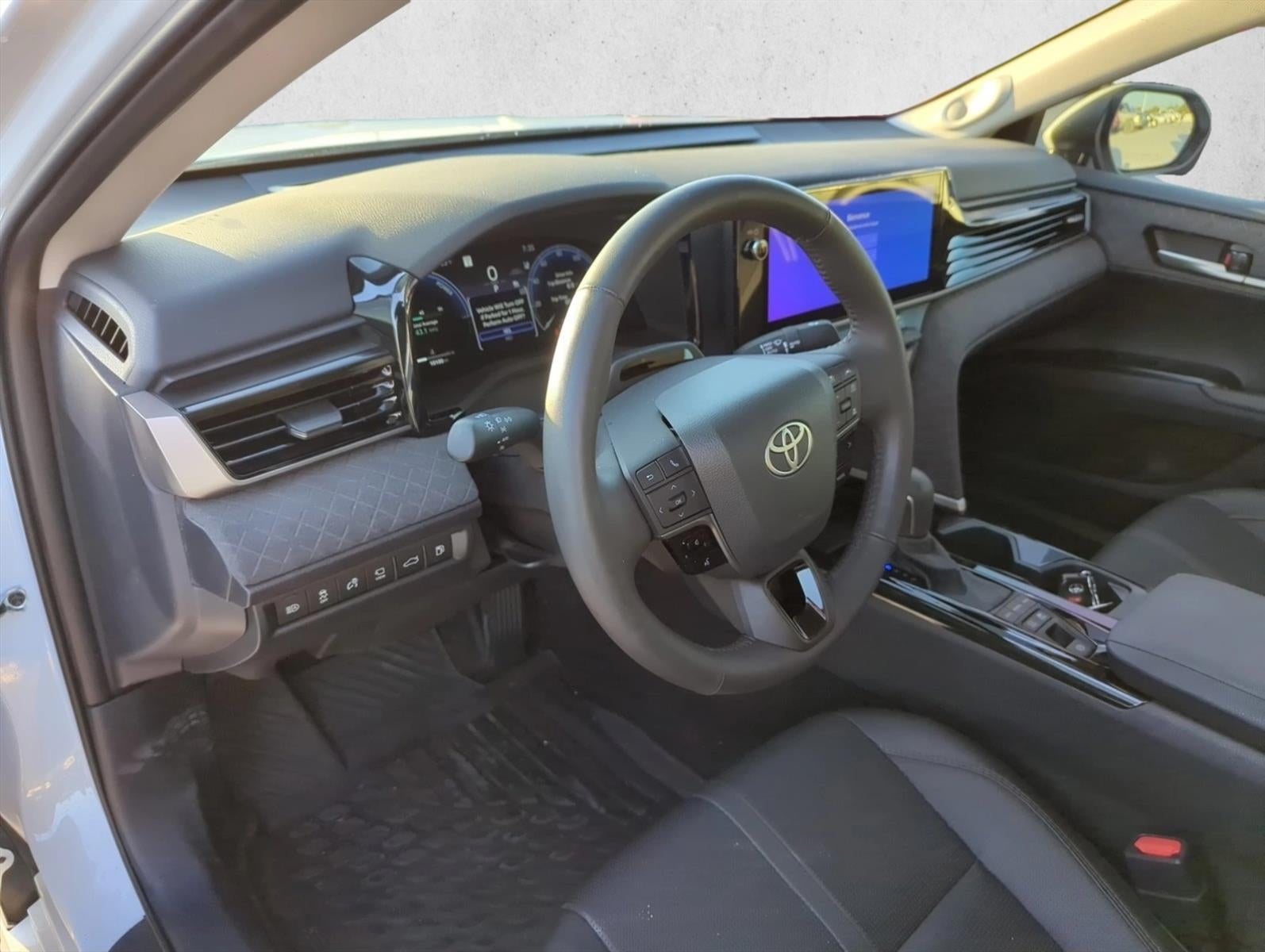 2025 Toyota Camry XLE (SE)