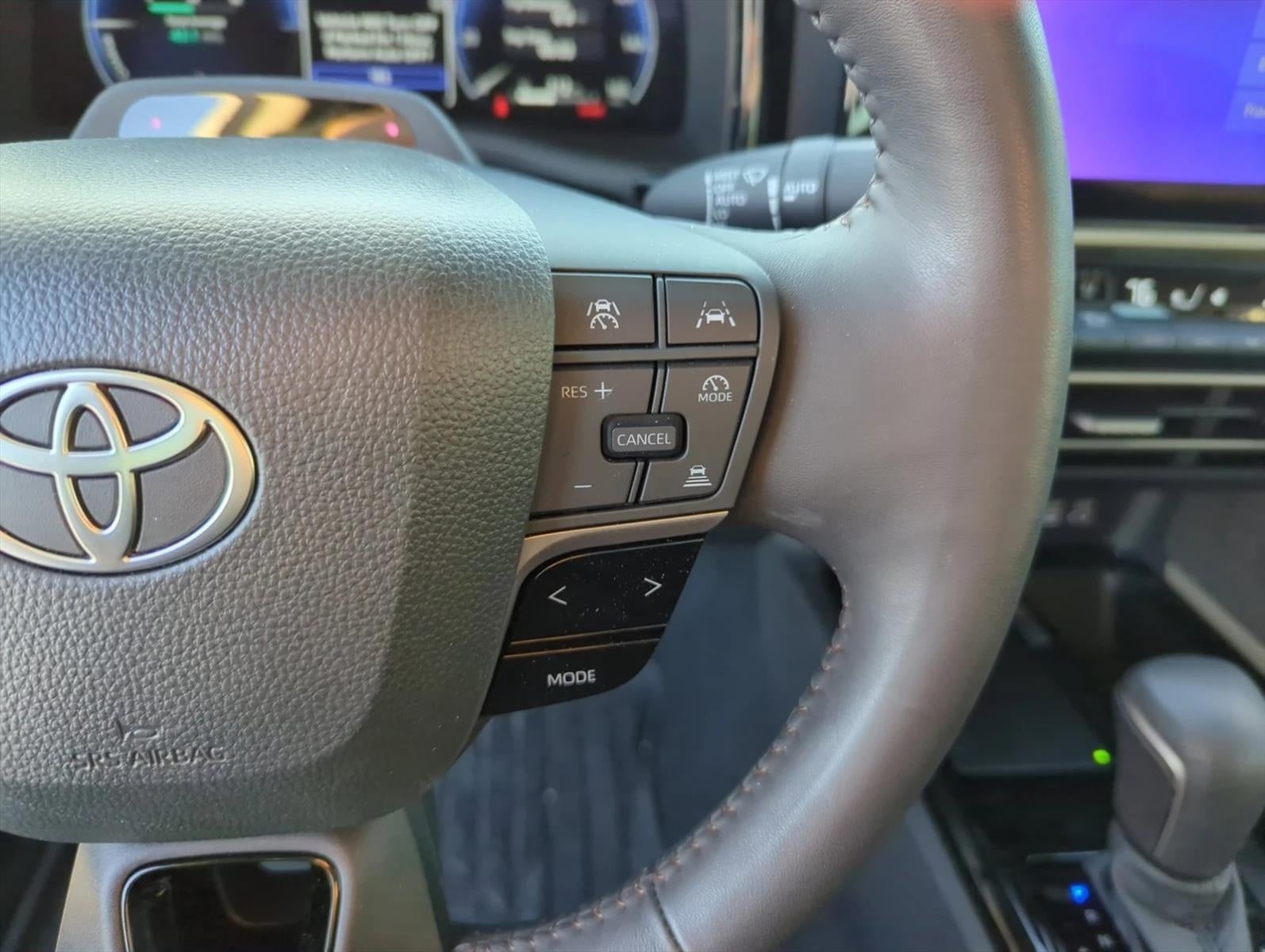 2025 Toyota Camry XLE (SE)