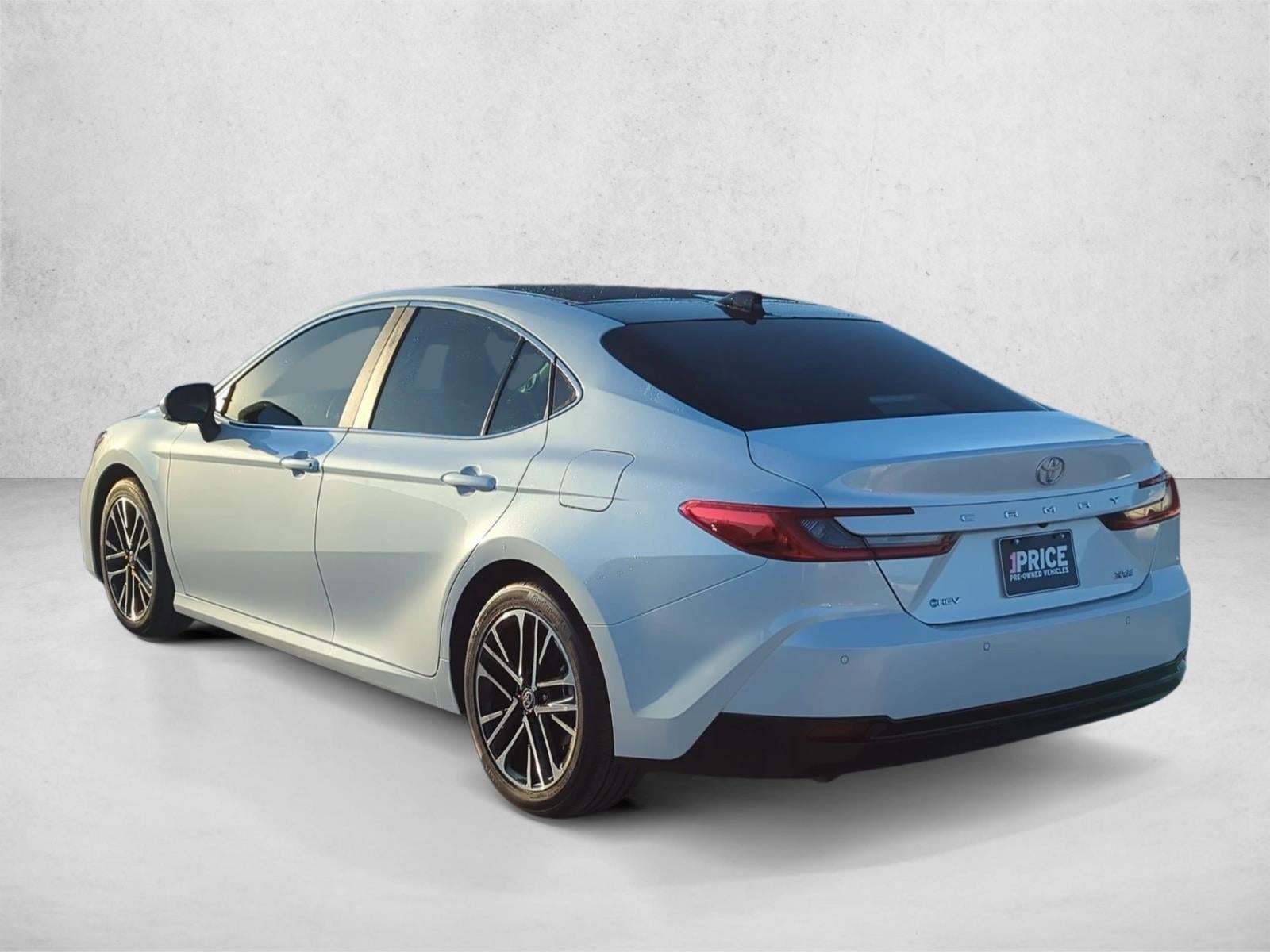 2025 Toyota Camry XLE (SE)