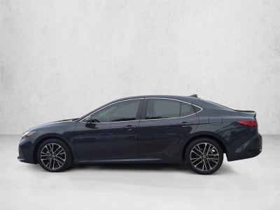 2025 Toyota Camry XLE (Natl)
