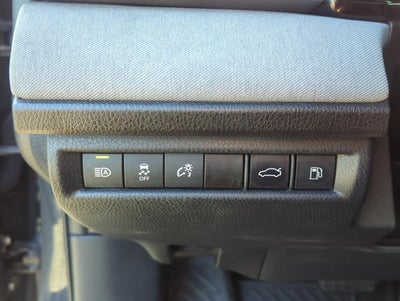 2025 Toyota Camry LE (Natl)