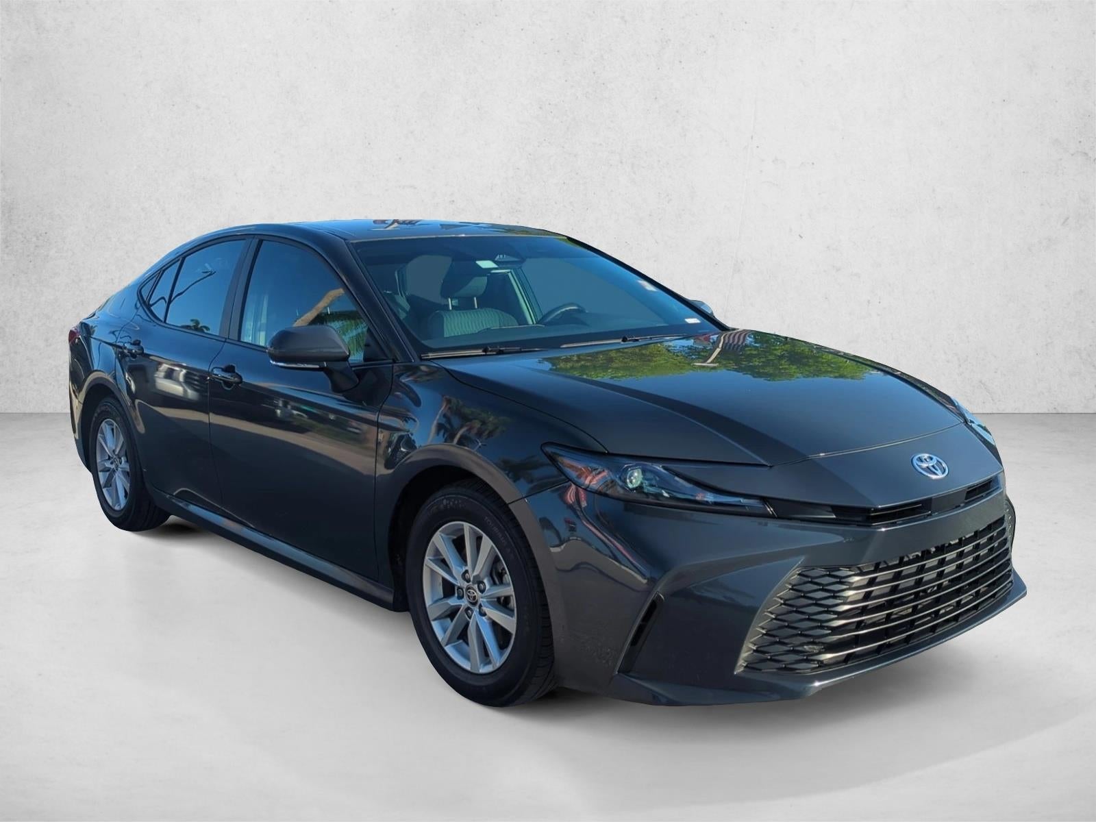 2025 Toyota Camry LE (Natl)