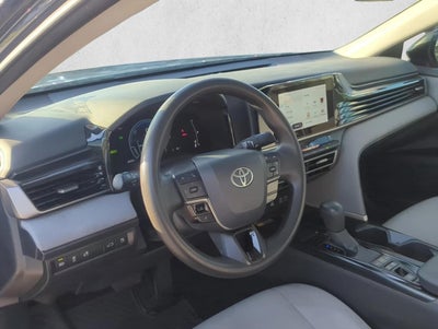 2025 Toyota Camry LE (Natl)