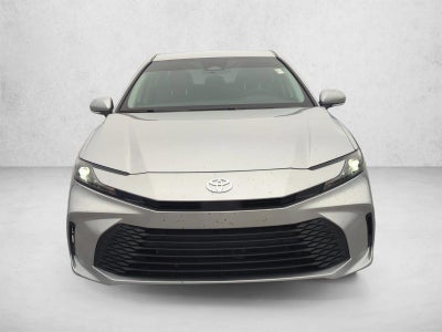 2025 Toyota Camry LE (SE)