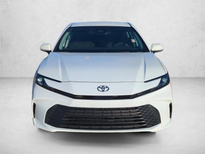 2025 Toyota Camry LE (SE)