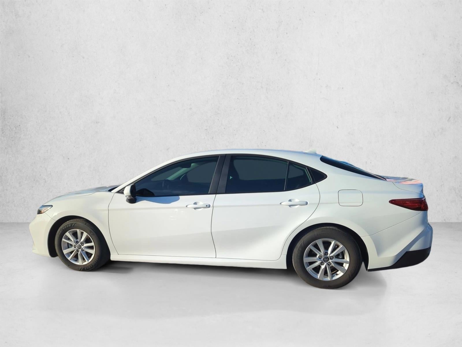 2025 Toyota Camry LE (SE)