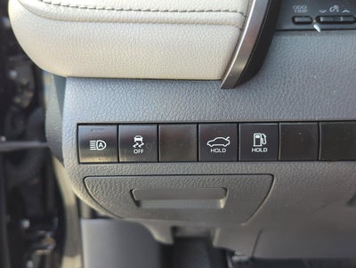 2022 Toyota Camry SE Auto (SE)