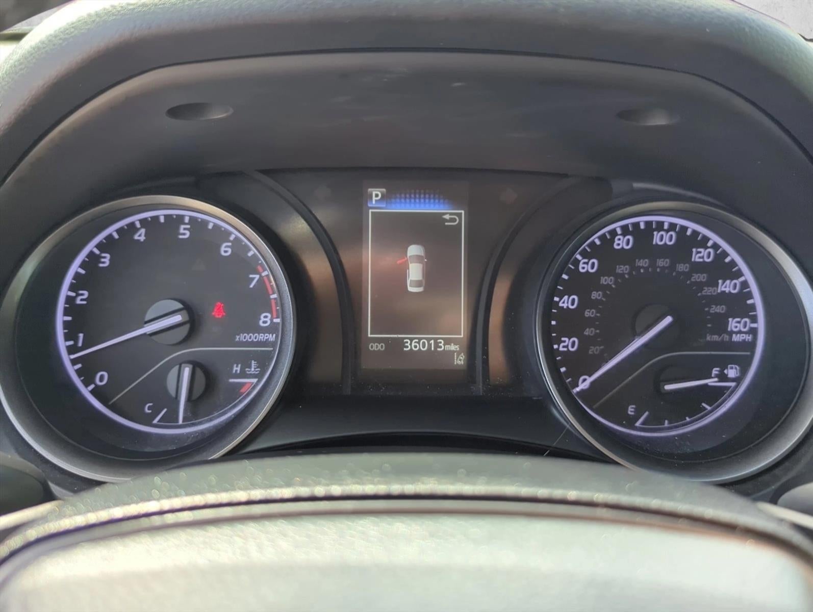 2022 Toyota Camry SE Auto (SE)