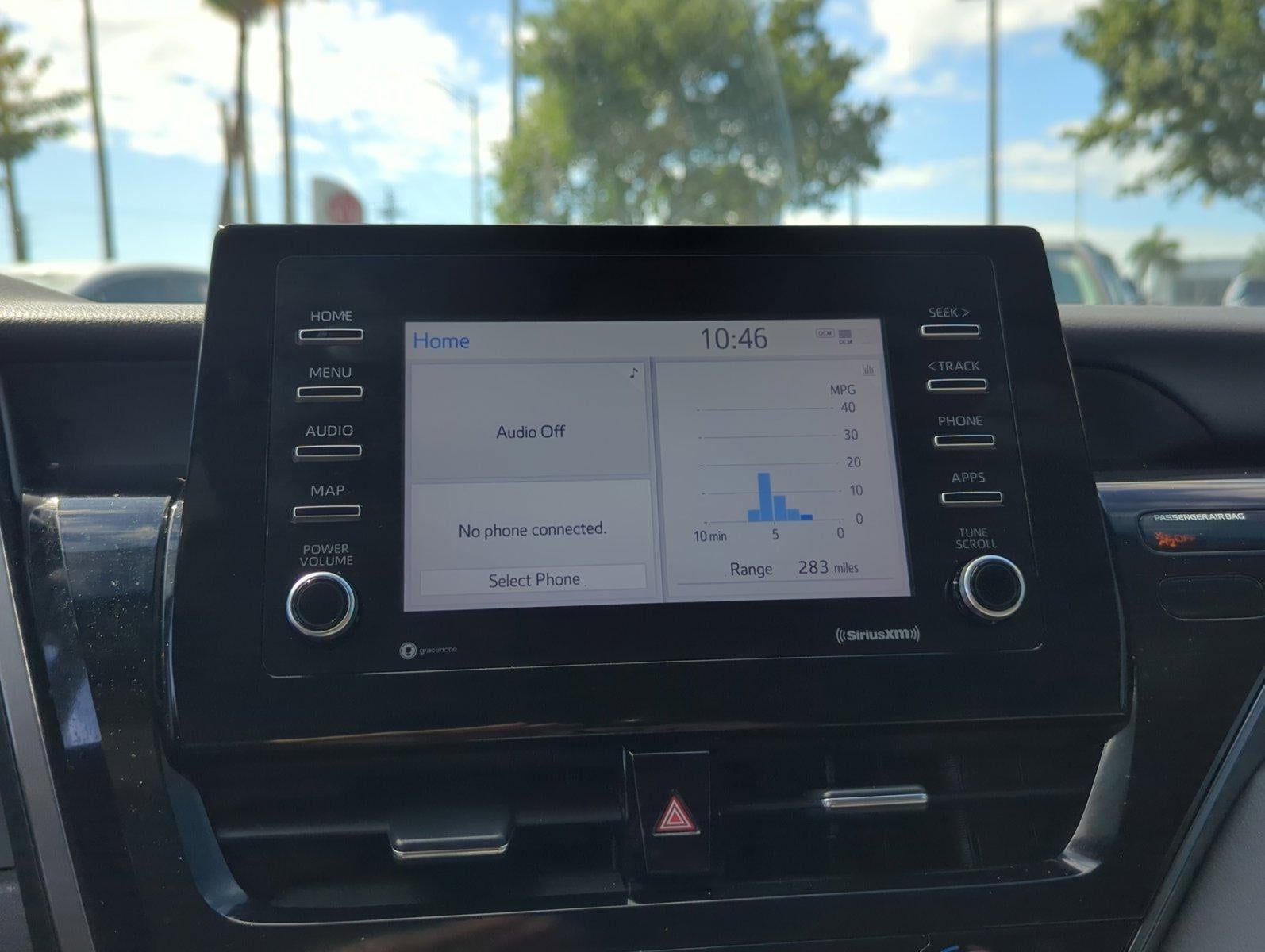 2022 Toyota Camry SE Auto (SE)