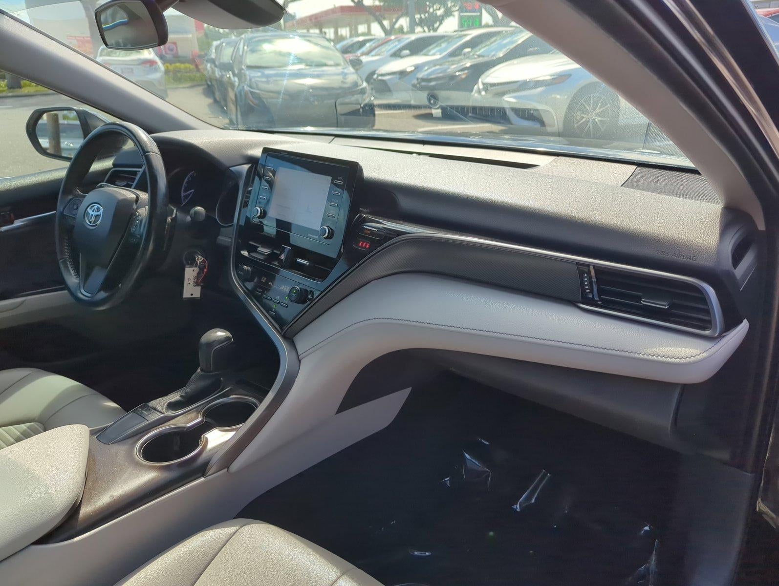 2022 Toyota Camry SE Auto (SE)